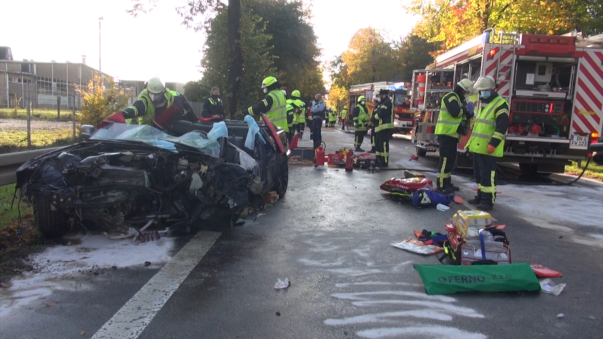 nrw aktuell tv schwerer verkehrsunfall mit sechs verletzten auf landstrasse in aldenhoven drei rettungshubschrauber im einsatz
