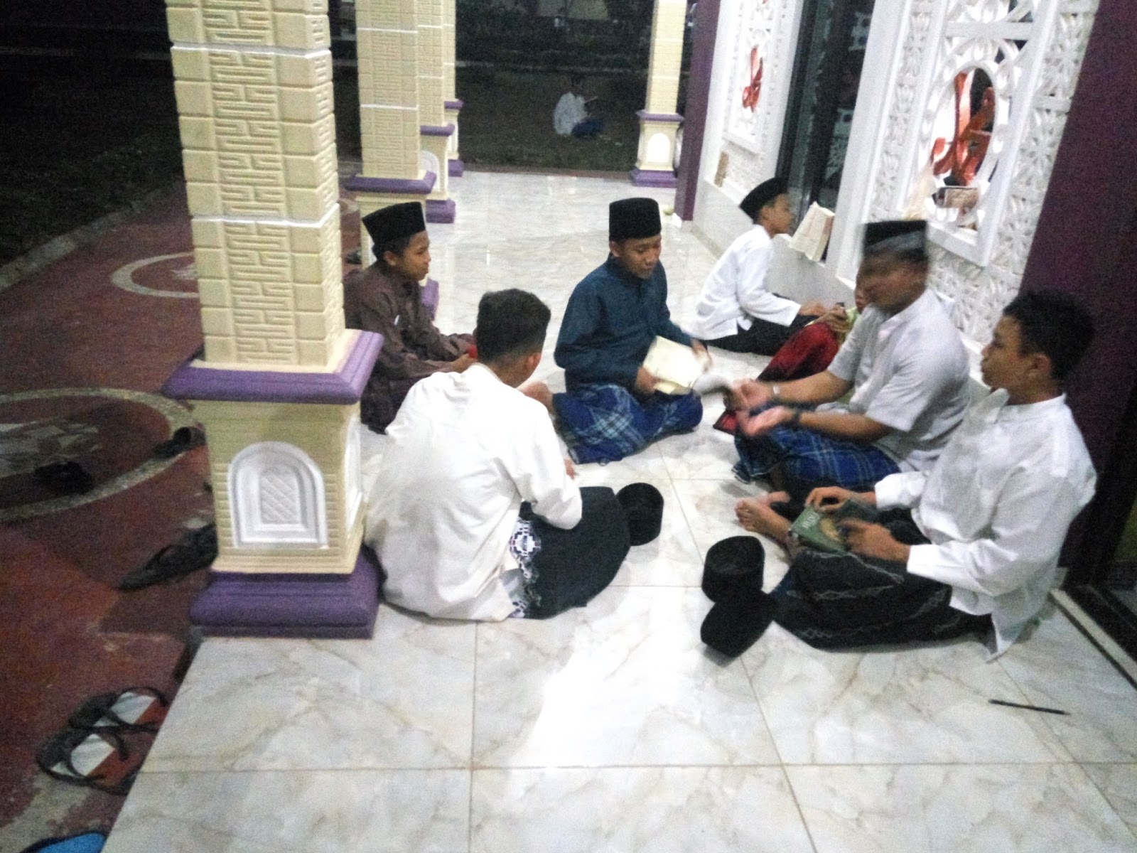 Suasana Halaqoh Tahfizh di Pesantren Baitul Quran Cirata