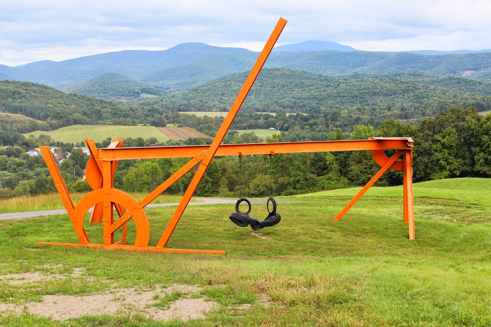 Alzheimer's Glass and Iron: Paintings created by elderly suffering with