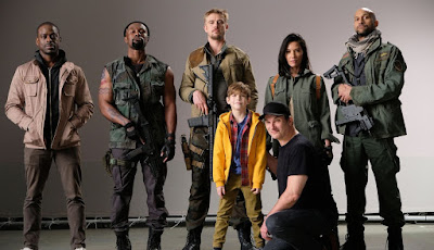 The Predator 2018 Cast Image 2