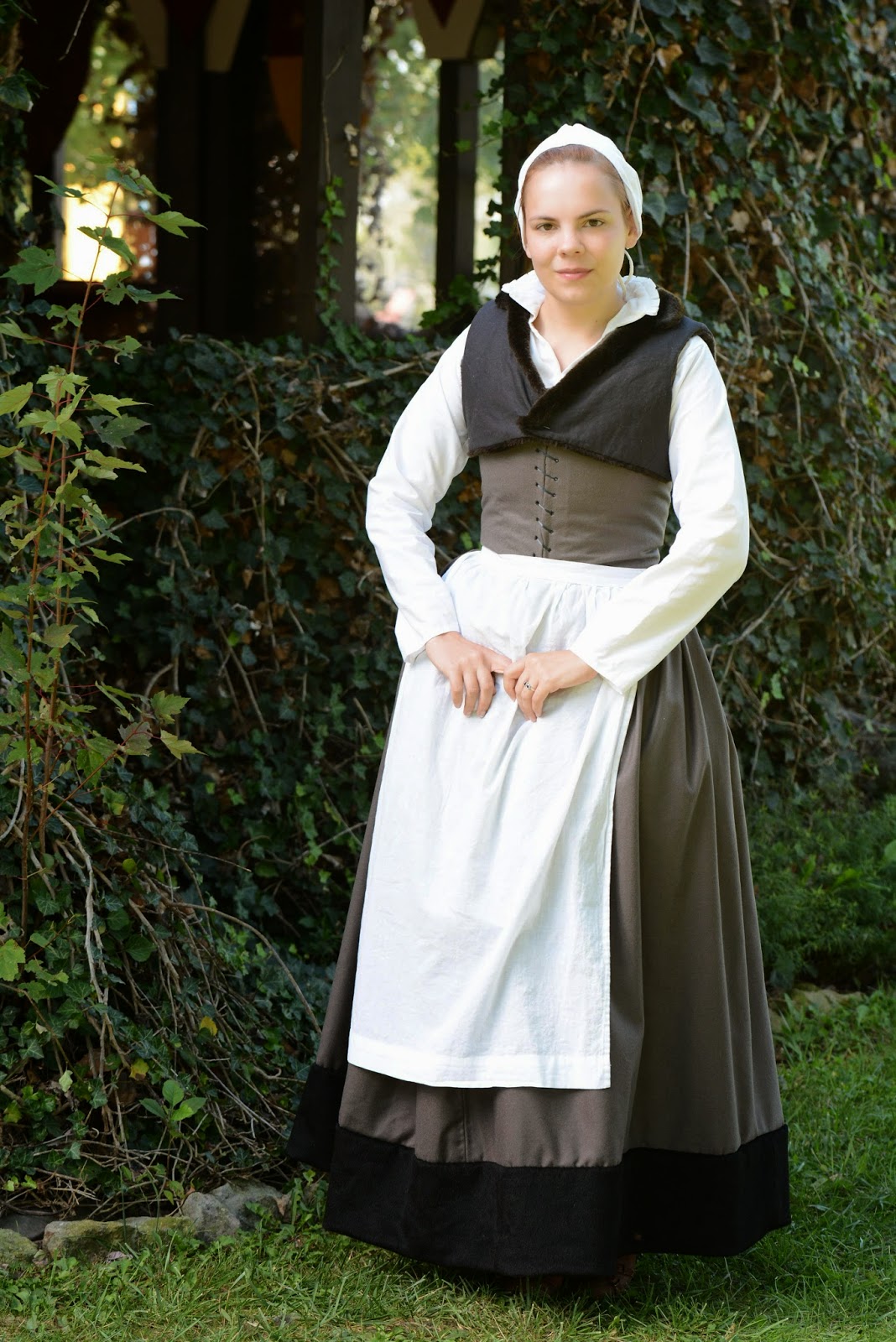 How to dress warmly for the Renaissance Festival The Girl with the