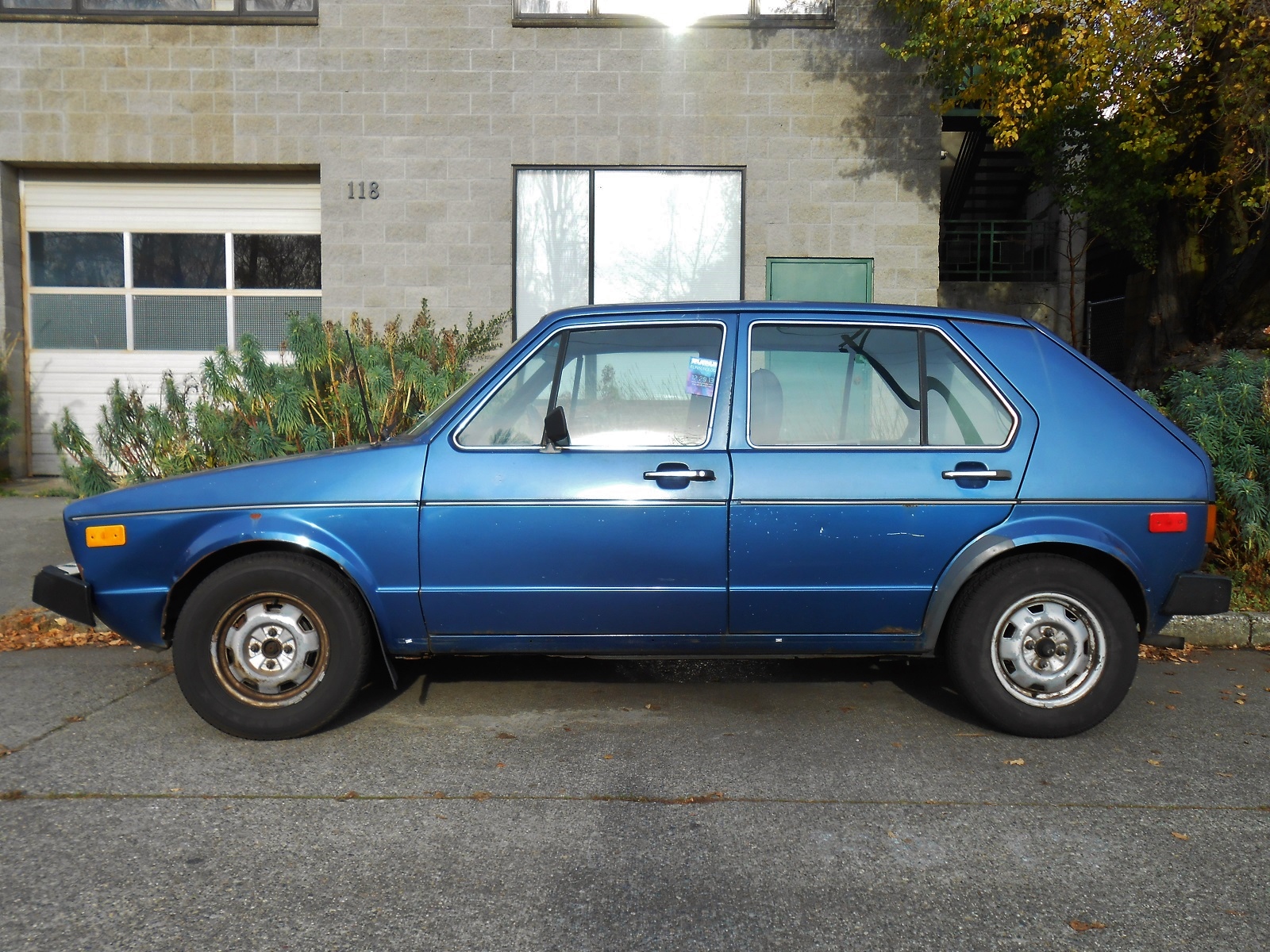 Seattle's Parked Cars: 1977 VW Rabbit C