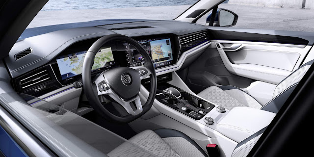 2019 Volkswagen Touareg - interior