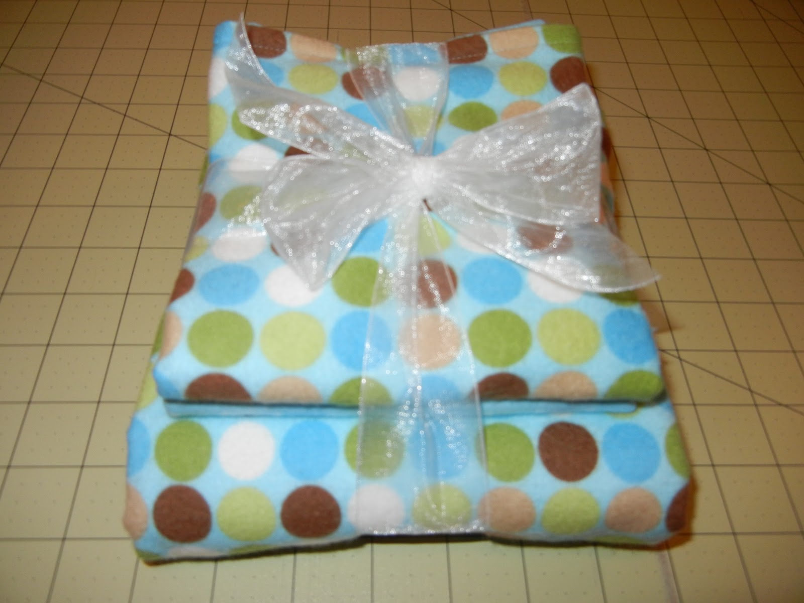 StitchStashDiva Receiving Blanket & Burp Cloth TUTORIAL