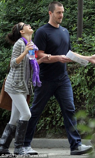 Selena Gomez with her Family at Los Angeles Zoo - Selena Gomez and