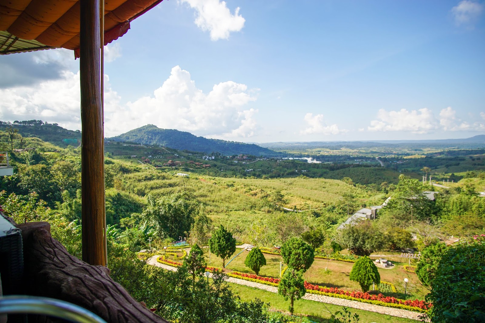 Best Eats In Khao Kho Boranniyom Restaurant & Tanrak Talaymok