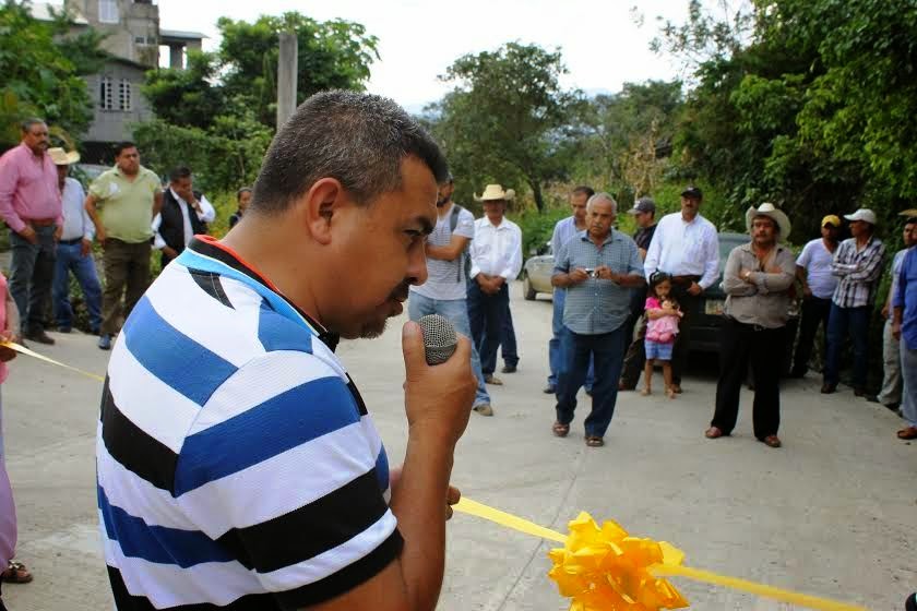 Radio Estado 32 Gobierno municipal de Tlatlaya mejora sus vías de