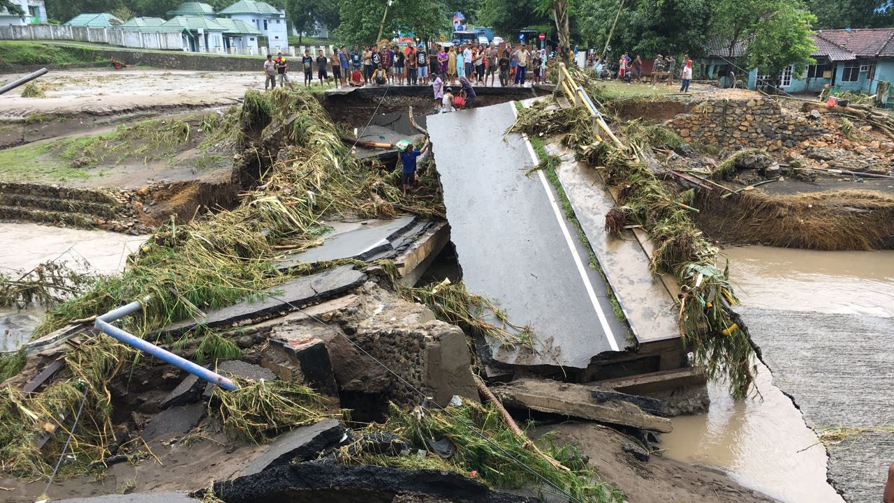 artikel banjir  wood scribd indo