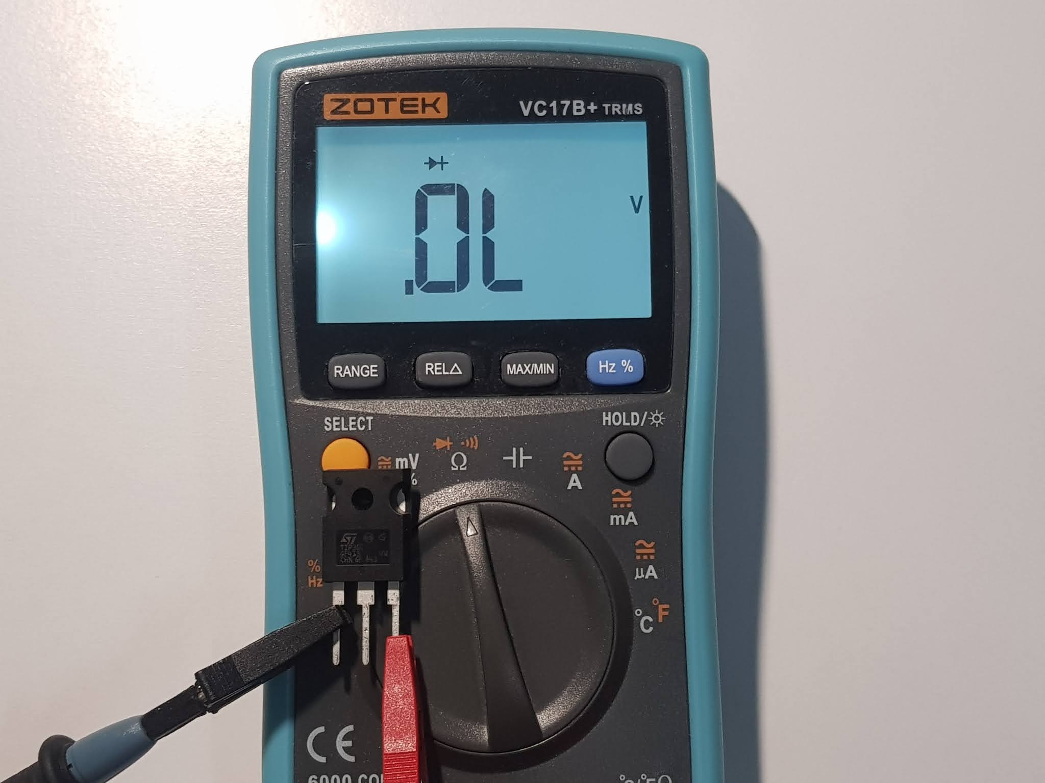 30 Multimeter use how to test electronic device with a multimeter Test NPN PNP transistor with
