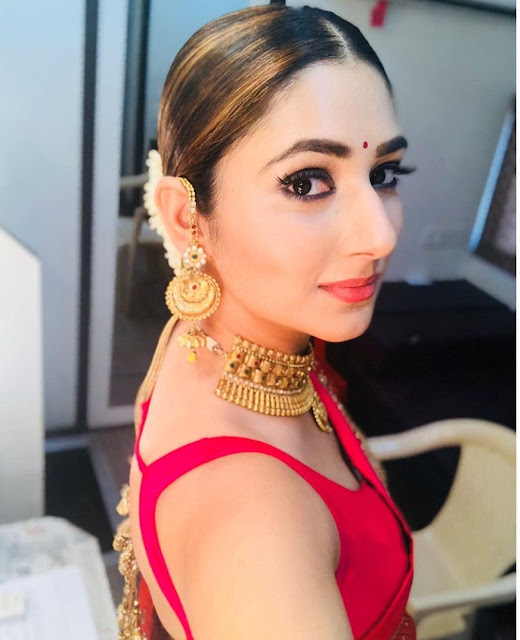 Disha Parmar Biography