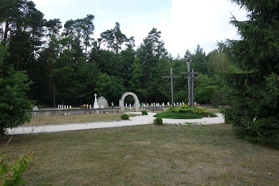 Cmentarz wojenny w Sochach, miejsce spoczynku doczesnych szczątków ofiar masakry z 1 VI 1943 r.