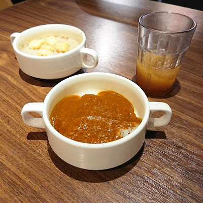 【台北牛排自助吧】橫濱牛排 Yokohama Steakhouse 食記，涮乃葉同集團的排餐，咖哩飯吃到飽！　咖哩飯