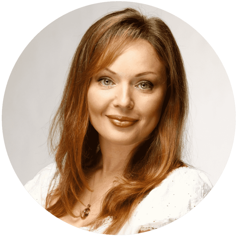 голос алисы актриса. актриса озвучки. как зовут человека который тебя озвучивает. озвучка алисы. евгения григорьева актриса.