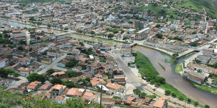 Homem que tentou matar vizinhas a facadas em Jacobina é condenado a 11 anos