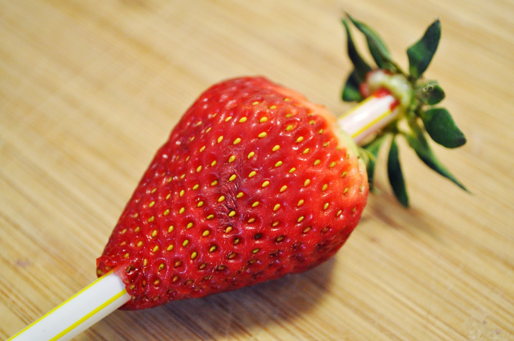 Strawberry DeStemming Tip All Kinds of Yumm