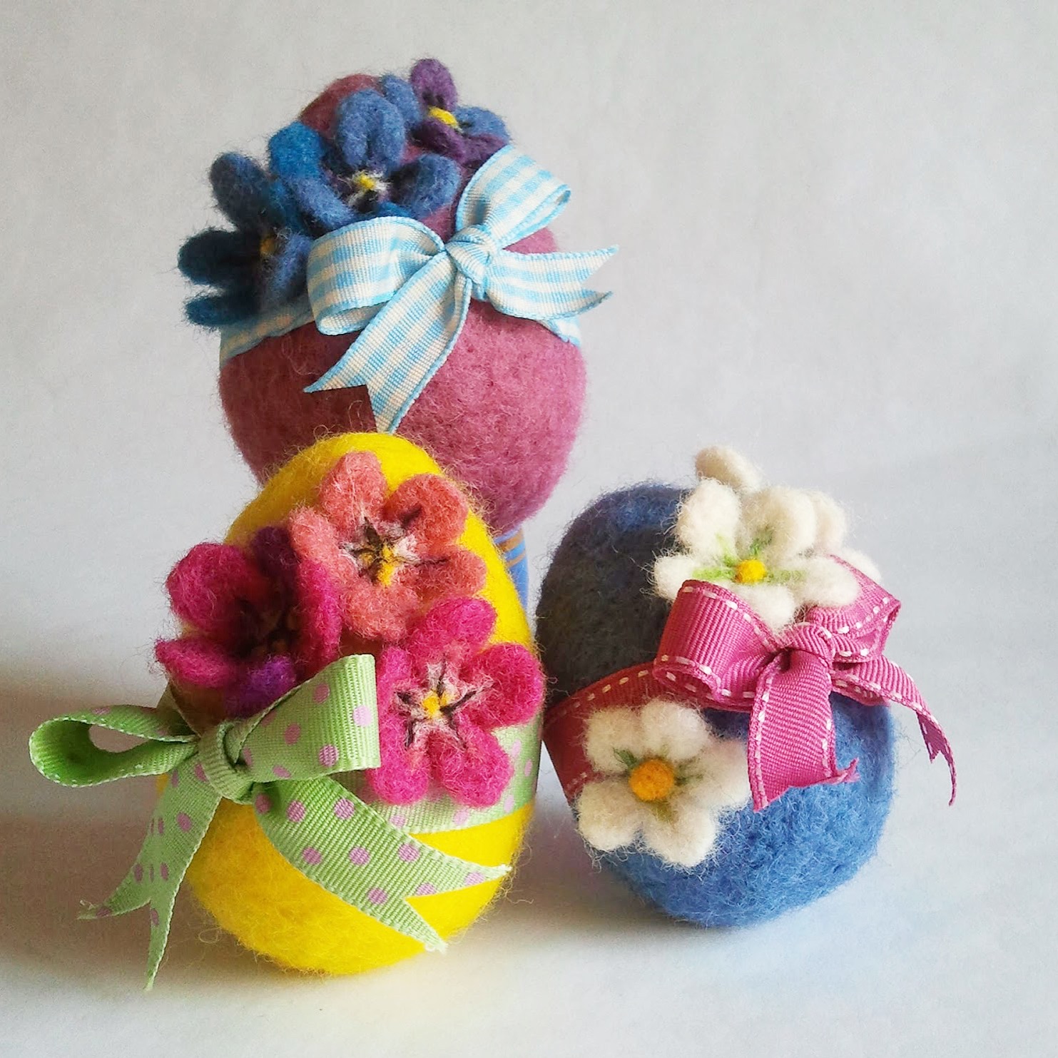 Easter needle felting decoration