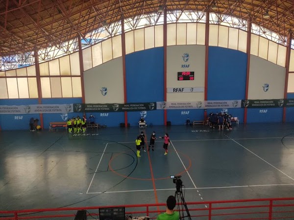 El Atlético Torcal da un paso más hacia el ascenso tras ganar a Alcantarilla (5-2)