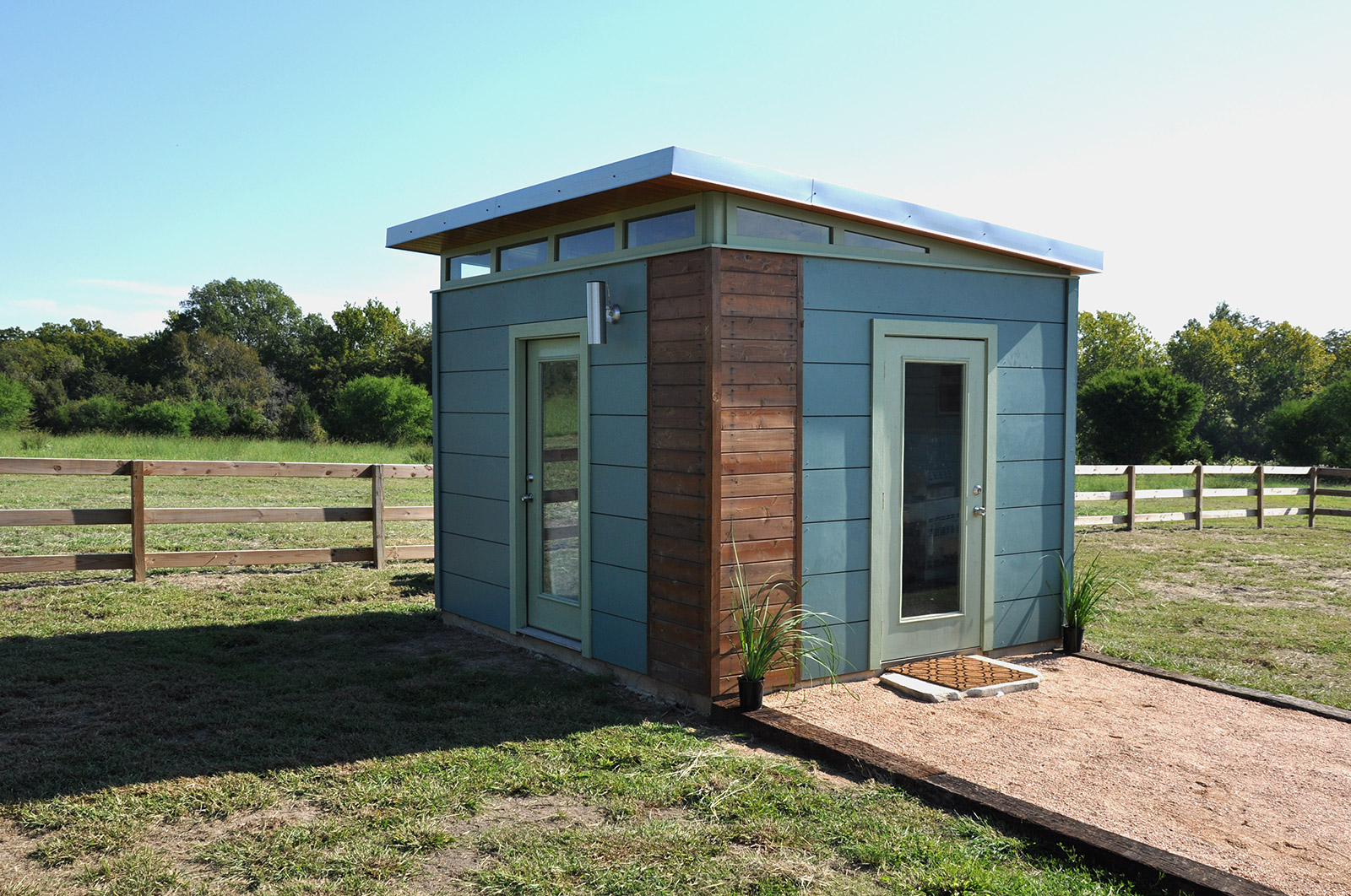 TINY HOUSE TOWN: Modern Cabin Compound