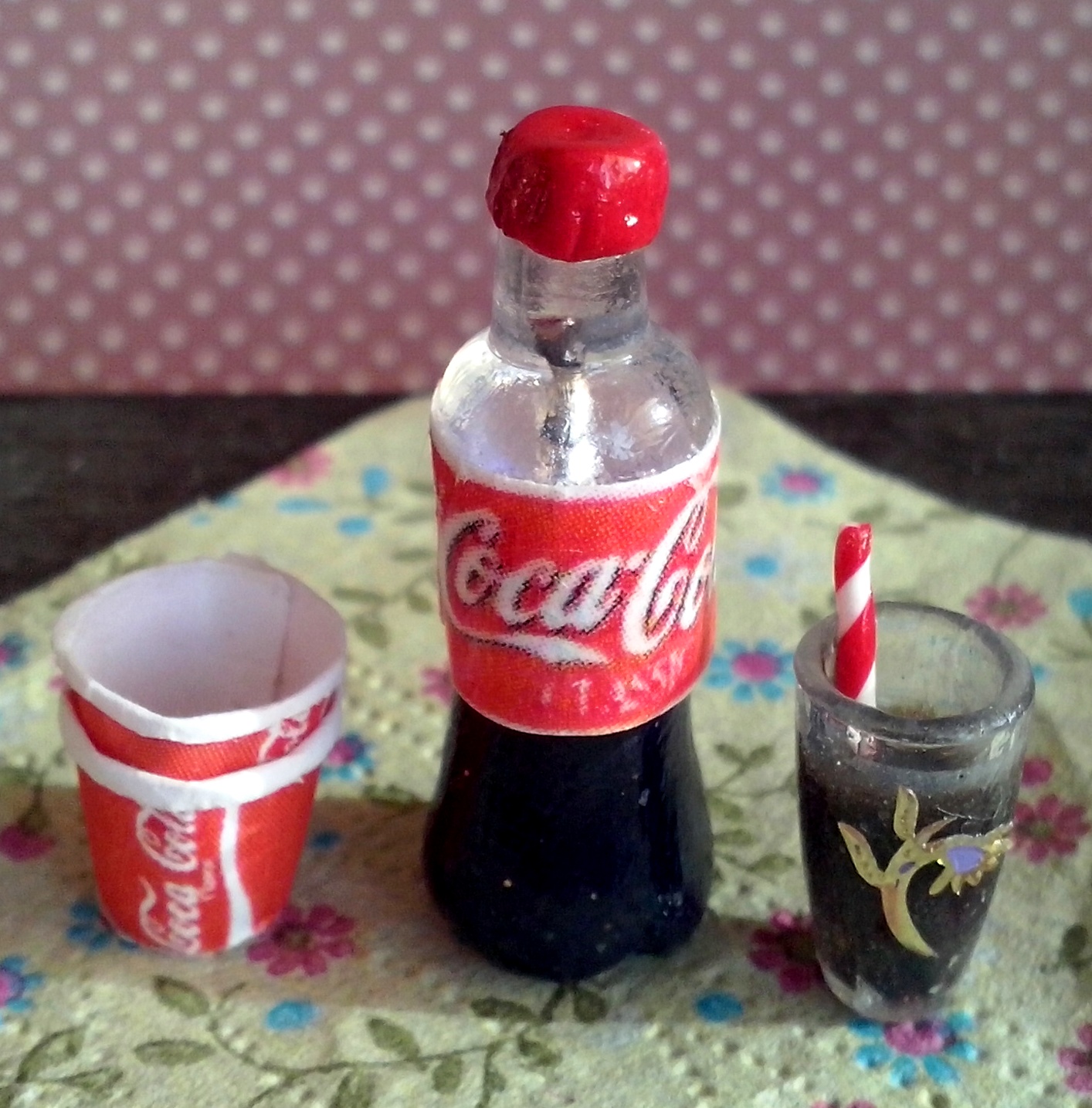 Букет из Кока колы. Что можно сделать из стакана бумажного Кока колы. Кола желе