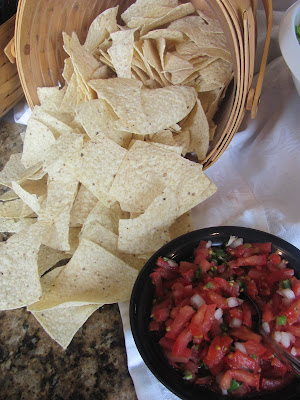Taco Bar Graduation Party : neat idea...Taco bar | Stephanie's Graduation Party ... / With just a few ingredients to prep.