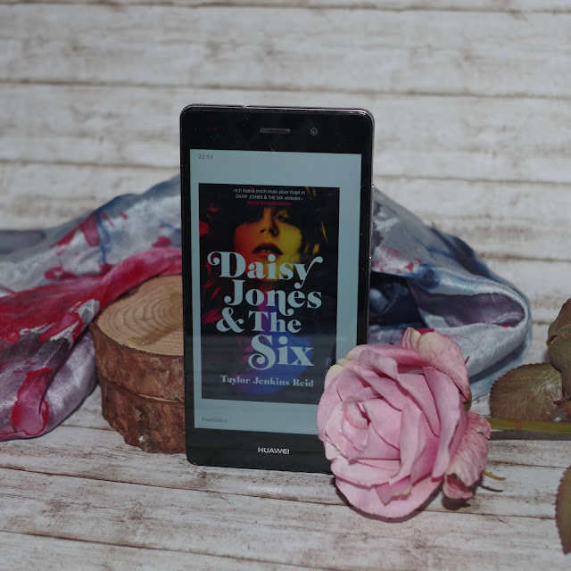 [Books] Taylor Jenkins Reid - Daisy Jones & The Six