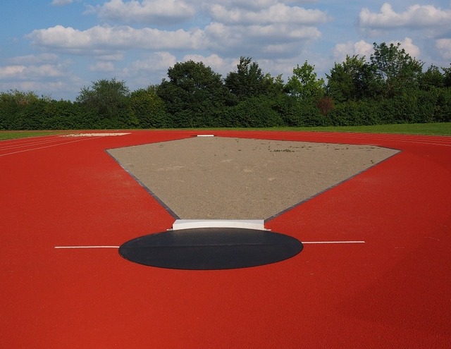 Ketentuan Lapangan Tolak Peluru Disertai Gambarnya | Pengadaan