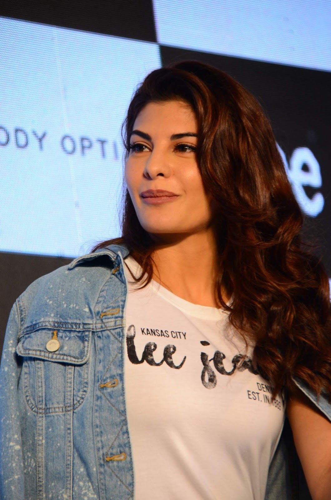 Jacqueline Fernandez Puts Her Stunning Figure On Show As She Launches Lee Denim Stores In India As Brand Ambassador