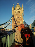 London Bridge with Kak Adilah Sayang