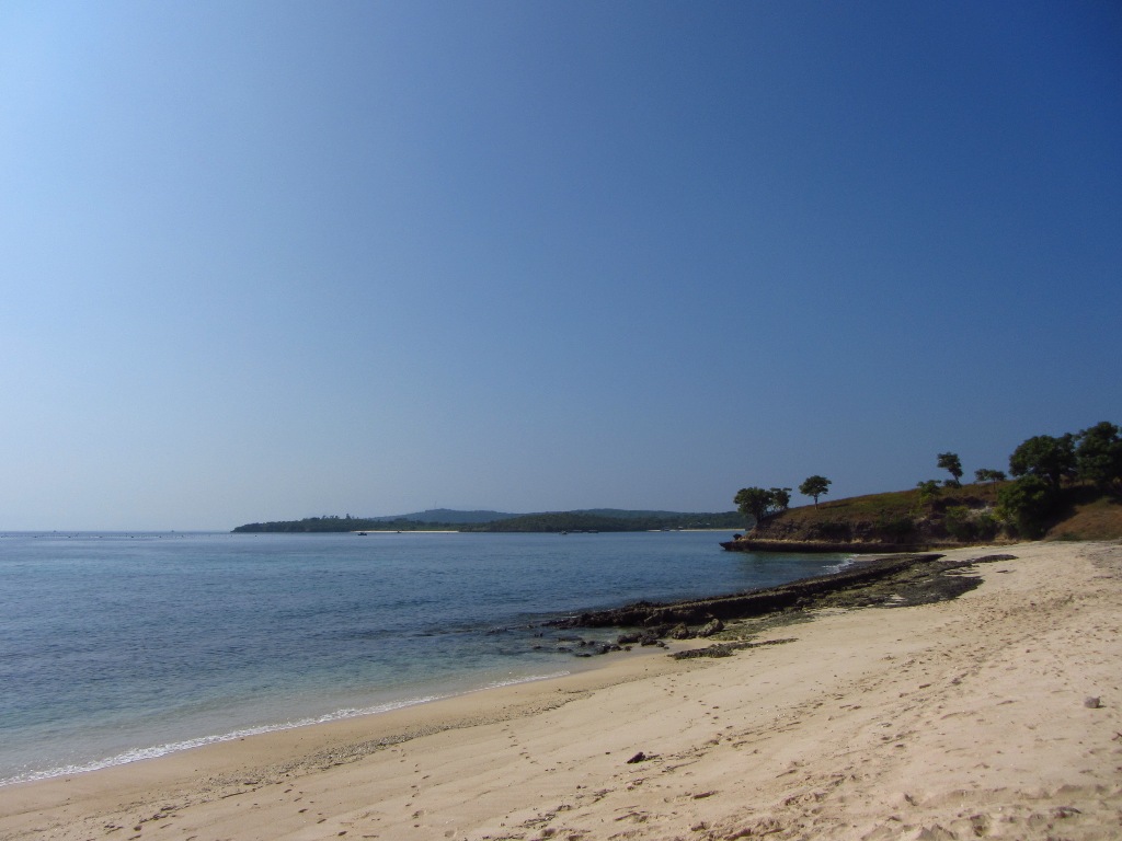 LET'S GO AROUND THE WORLD!!!: GILI SUNUT YANG UNIK DAN IMUT