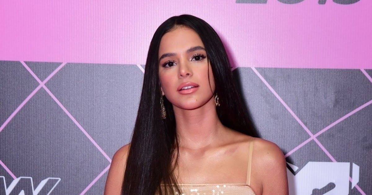 Bruna Marquezine – MIAW MTV 2019 Awards in Sao Paulo