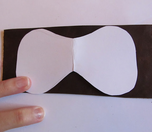 WobiSobi Glitter, Bow Tie Necklace, DIY