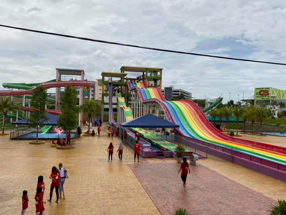 taman tema air popular di malaysia