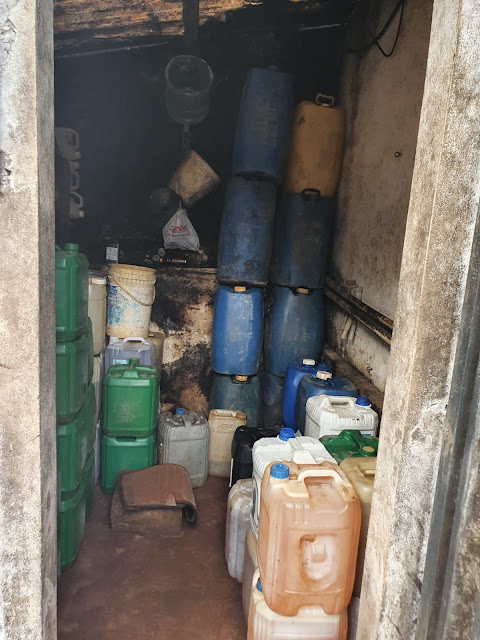 Polícia descobre esquema de venda clandestina de gasolina, na Vila Maranhão