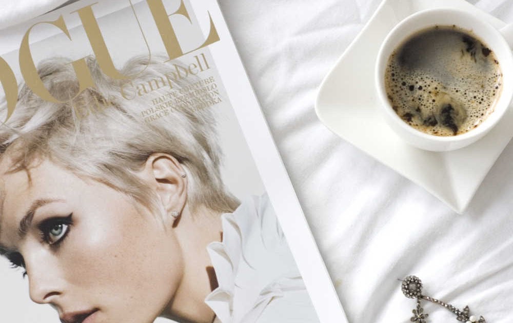 Mannequin Éditorial Définition, Salaire, Critères, Débuts