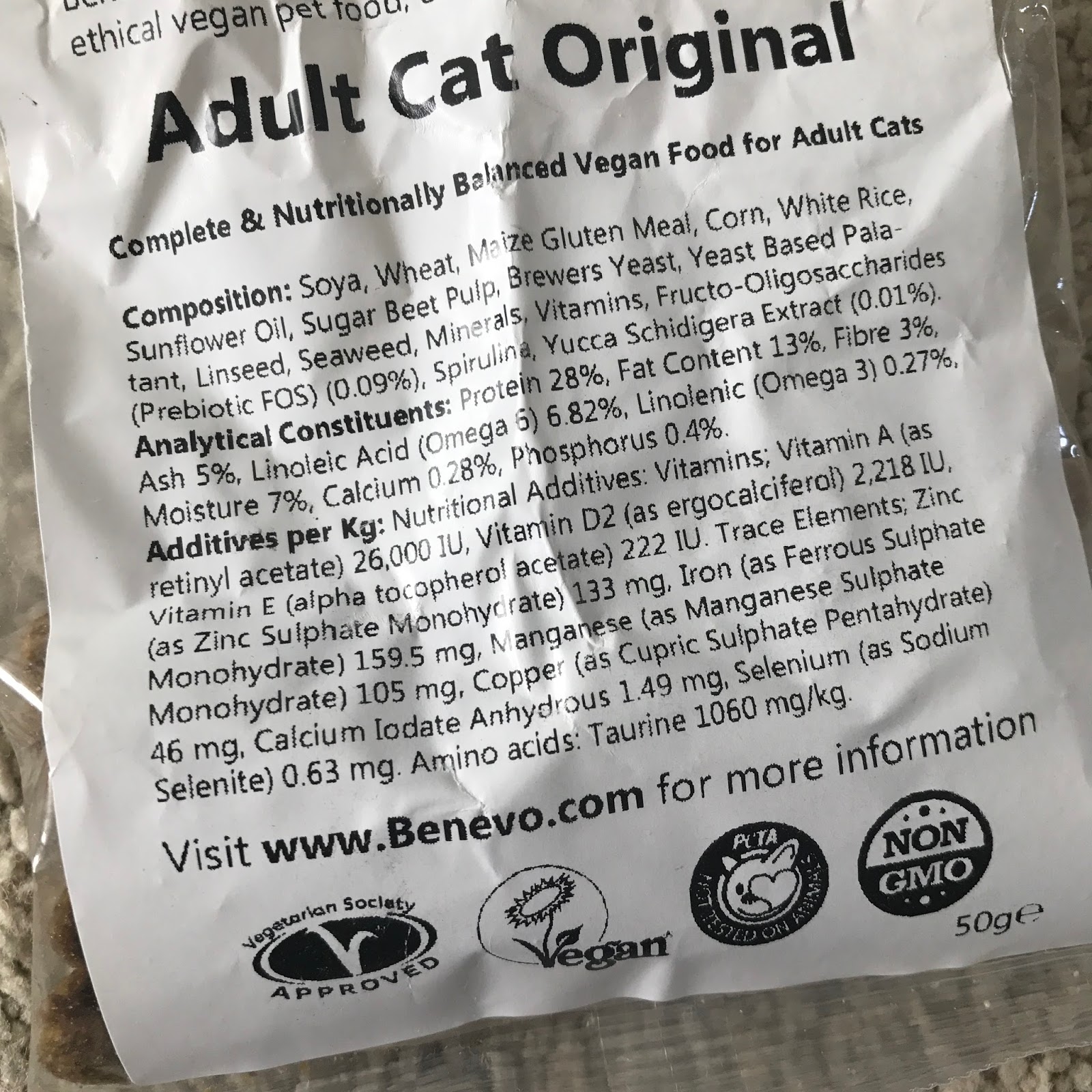 Vegan Cat Food Inhale the Kale