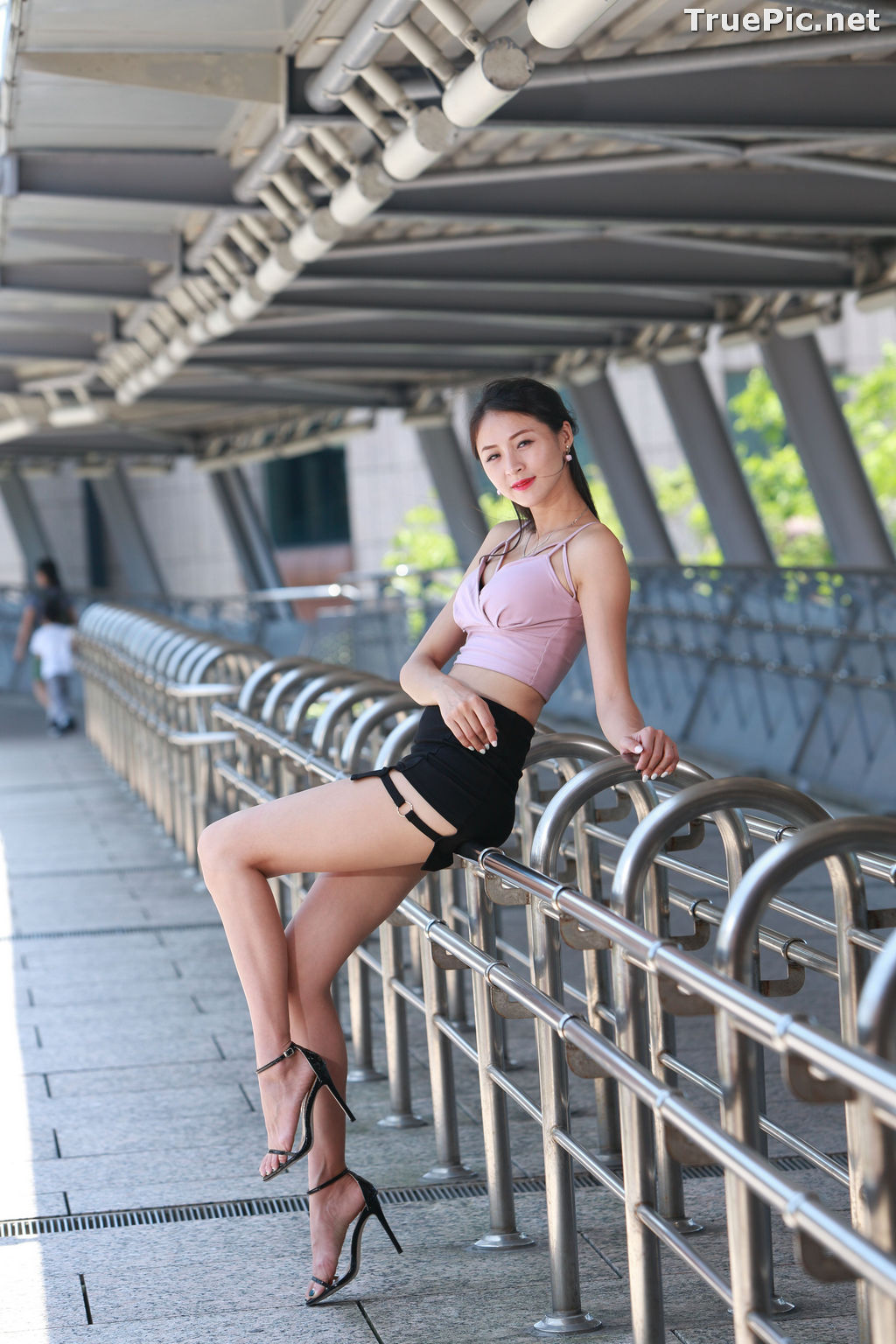Image Taiwanese Model – Lola (雪岑) - Charming and Attractive Long Legs Girl - TruePic.net - Picture-53