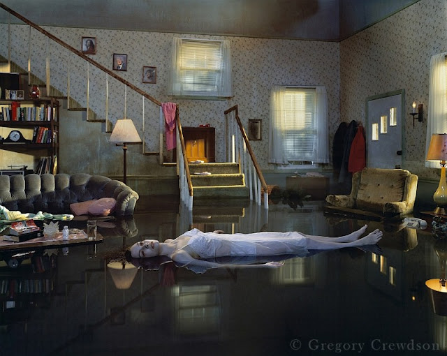 Застывшее мгновение. Gregory Crewdson