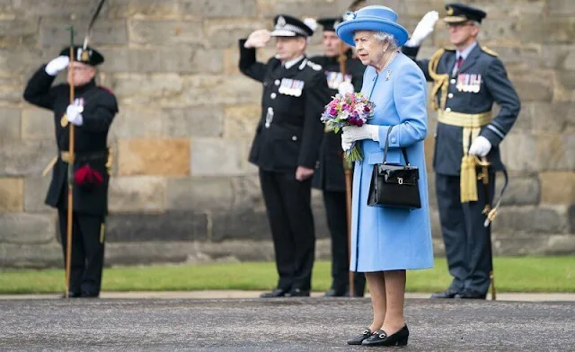 Queen Elizabeth and the Duke of Cambridge attended the ceremony of the Keys on the forecourt of the Palace of Holyroodhous