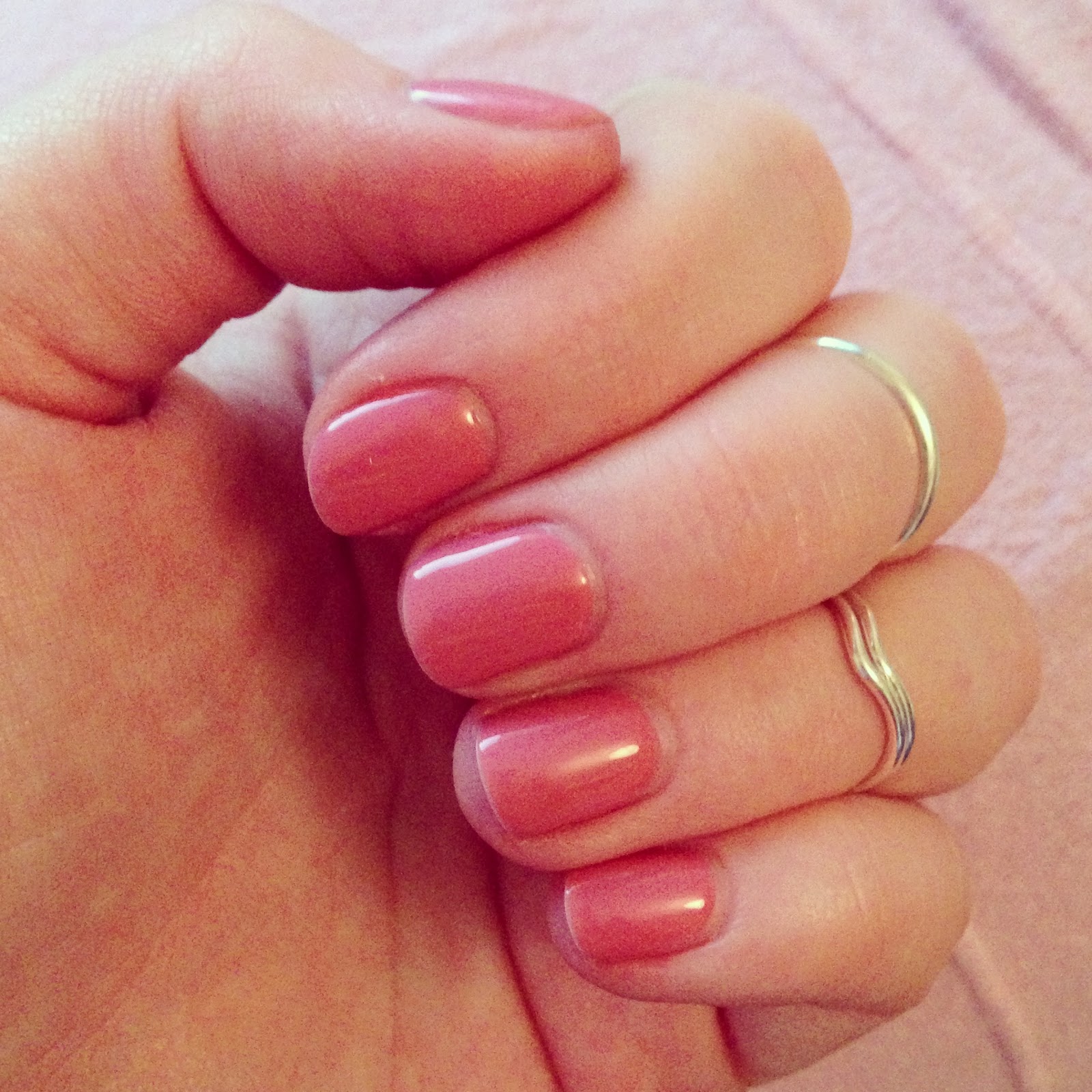 .: Rose Bud Shellac
