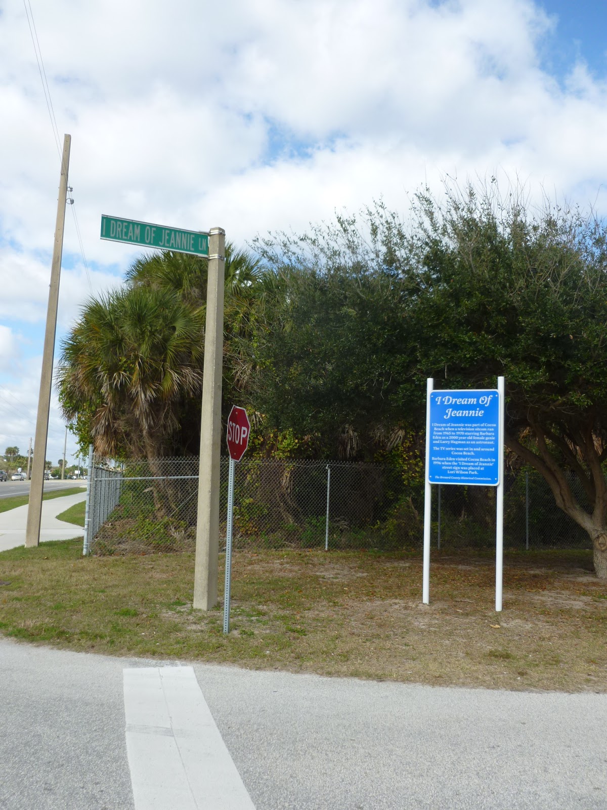 Photoops Roadside Attraction I Dream of Jeannie Cocoa Beach, FL