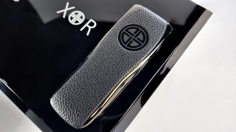 Điện thoại di động XOR TITANIUM X2 EBONY BUNDLE - CHÍNH HÃNG