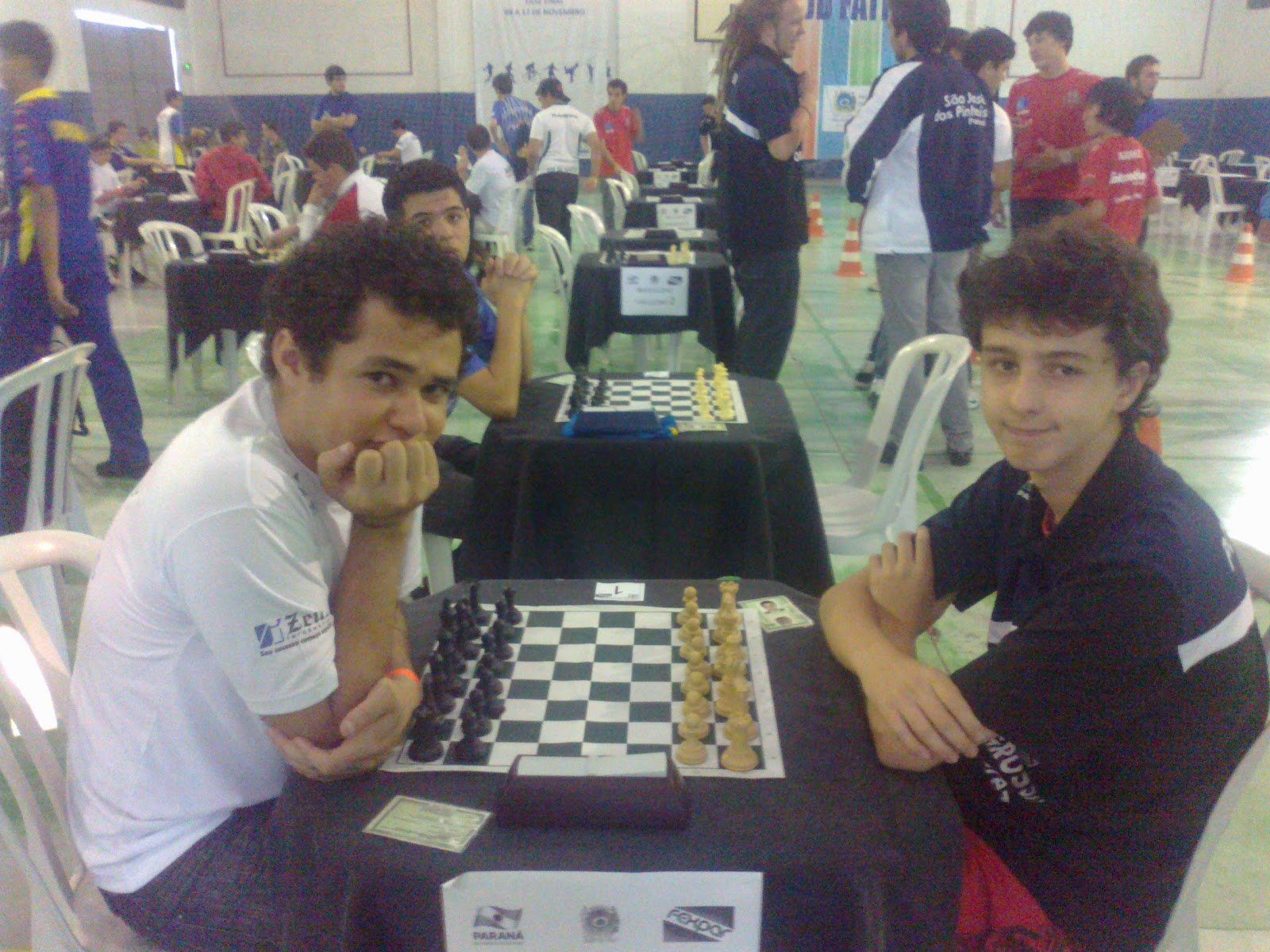 Ponta Grossa lidera o xadrez nas finais dos Jogos Abertos do Paraná