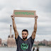 Greenpeace lanceert Europees burgerinitiatief voor verbod op fossiele reclame met blokkade bij olieraffinaderij Pernis