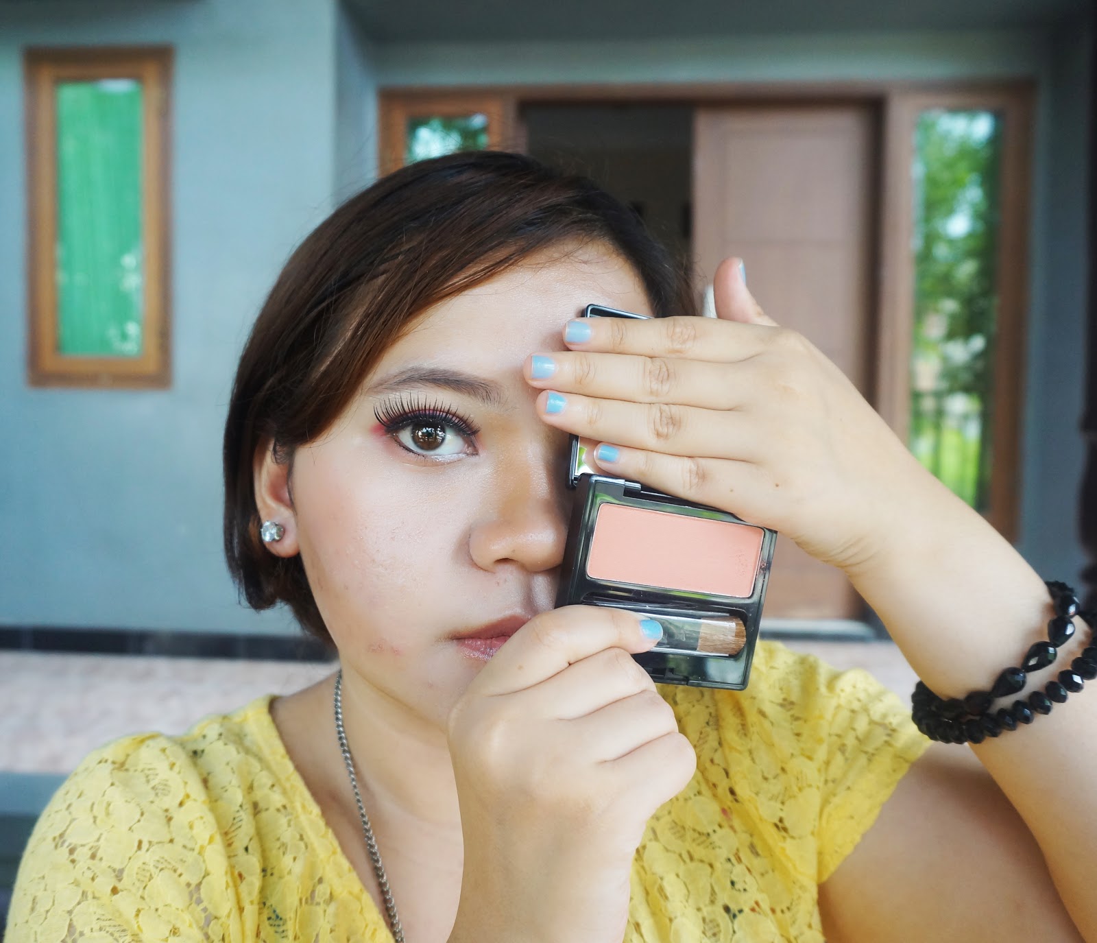 make over blush on single swatch