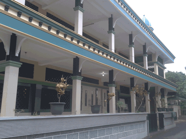Bermukim di Kebayoran Baru, Jakarta Selatan: Masjid Kramat 