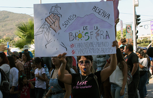 Mas de 6 mil personas marcharon en defensa de la Reserva de Biosfera,en la comuna de Limache