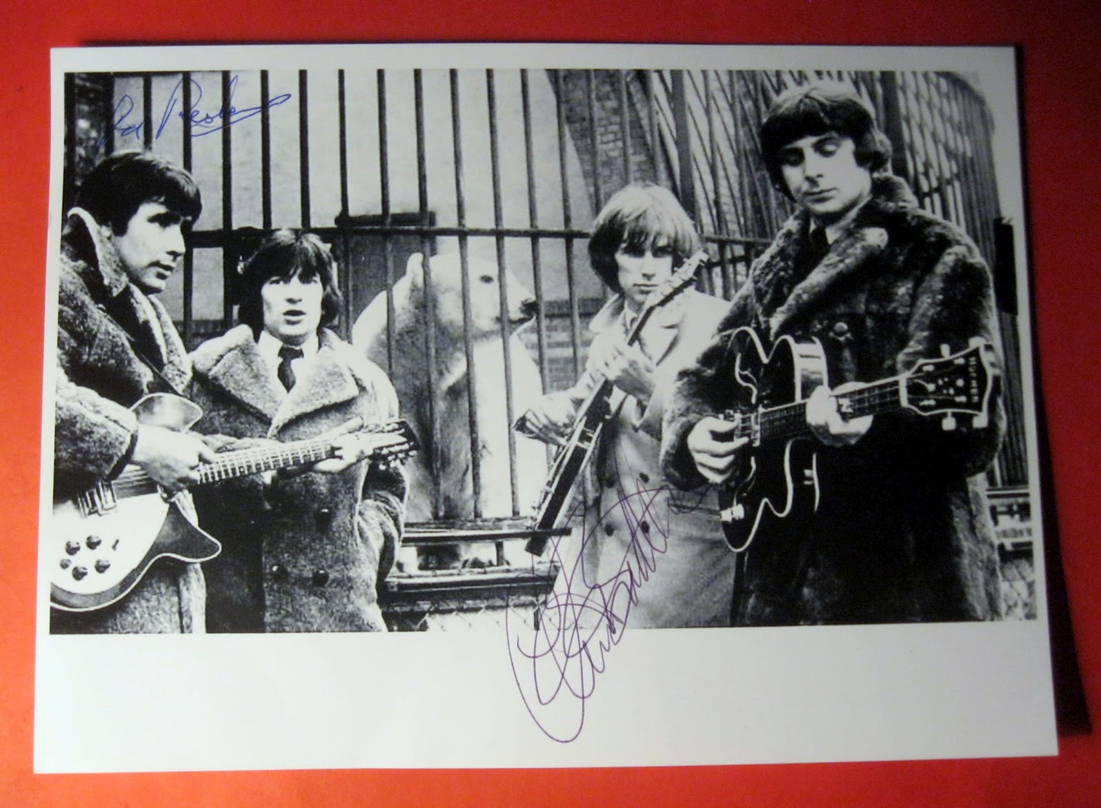 Autograph VIP Success 2012 Reg Presley & The Troggs. The Troggs's