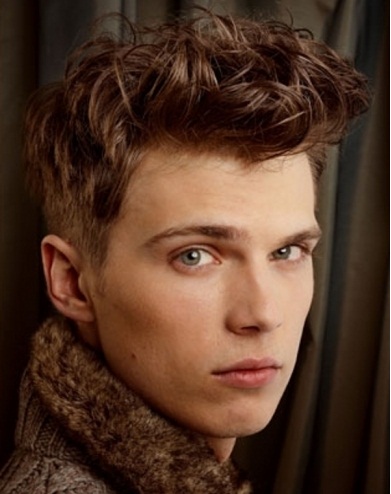 Latest Hair Styles on Emoo Fashion  Latest Hairstyle For Men 2012