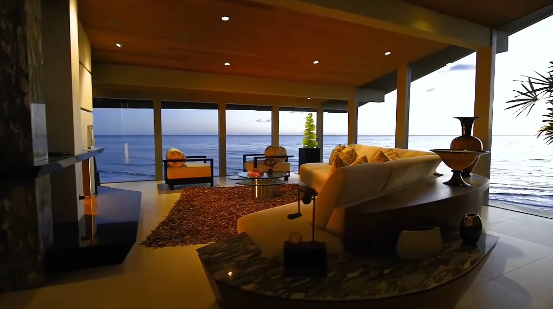 42 Photos vs. 33256 Pacific Coast Hwy, Malibu, CA Interior Design Ultra Luxury Home Tour