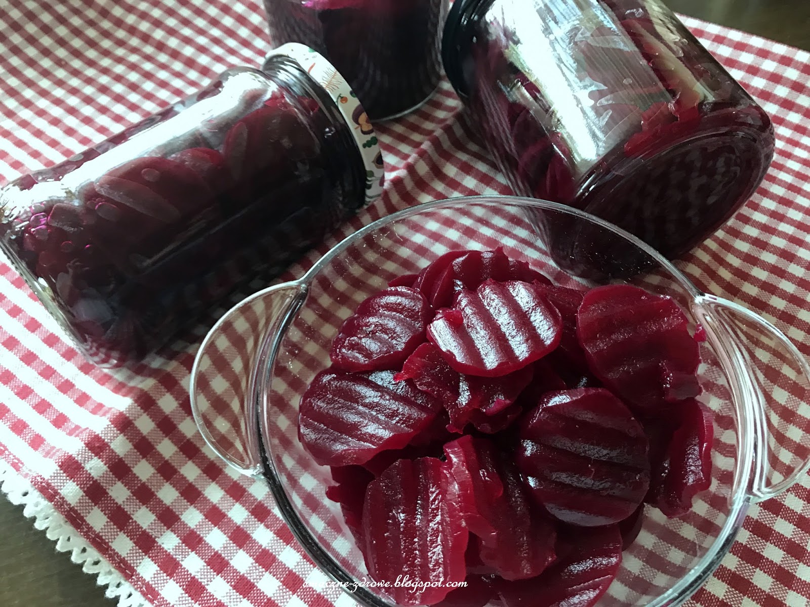 Cale buraczki w zalewie octowej